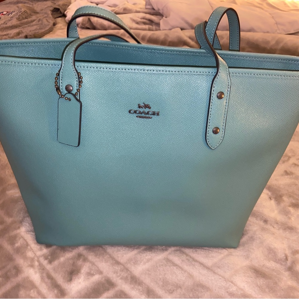 COACH TOTE - - Picture 6 of 8